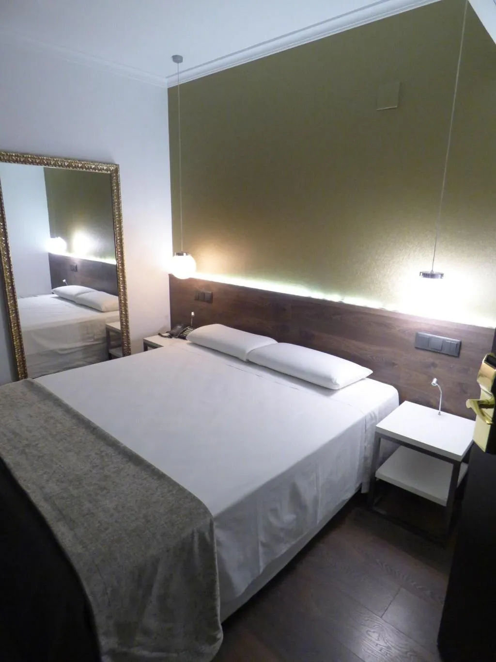 DOUBLE BASIC Room, Moderno, Barcelona