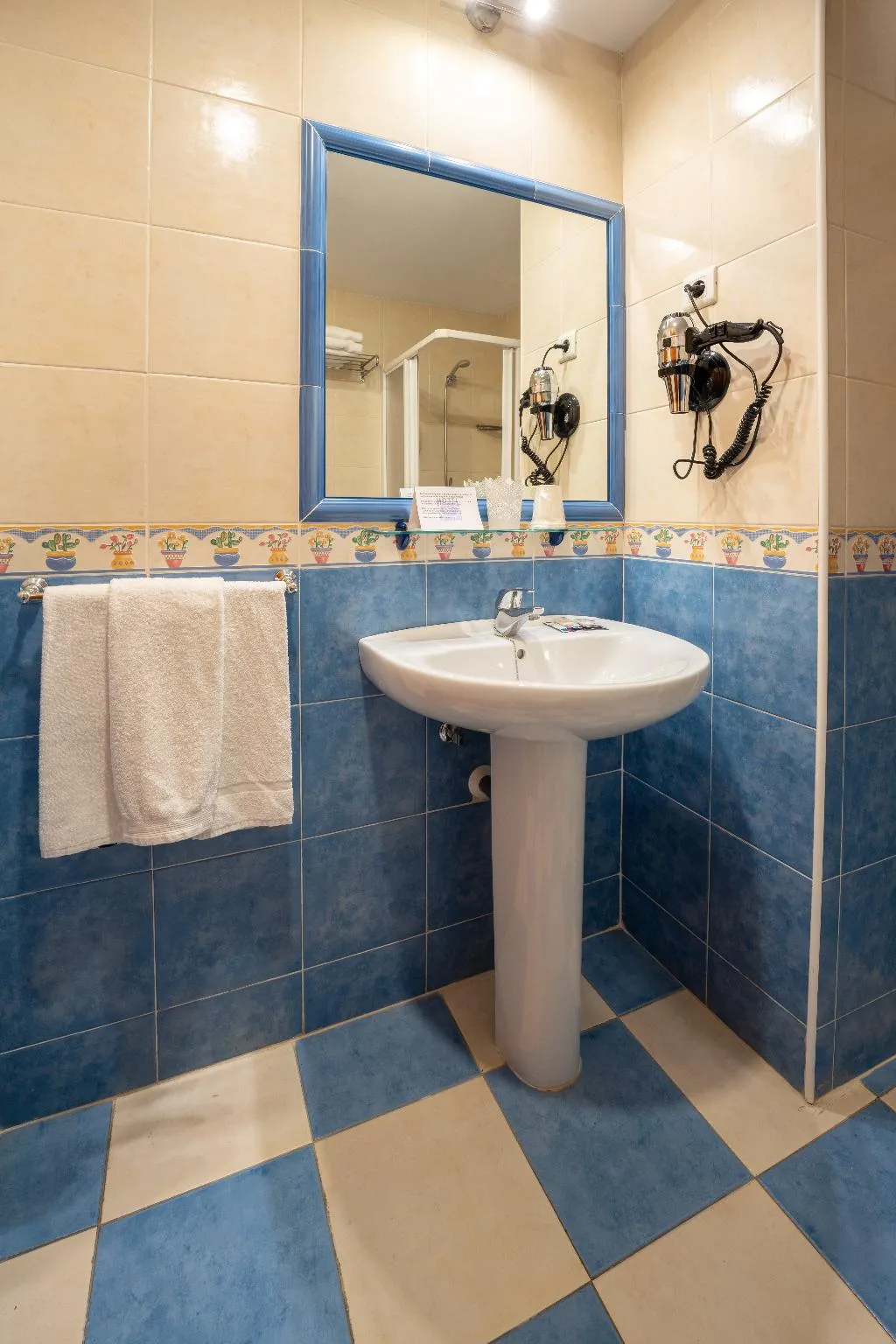 QUADRUPLE STANDARD Room, Hotel Romerito, Costa Del Sol