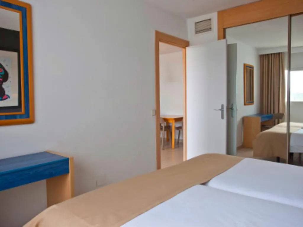 APARTMENT SEA VIEW TWO BEDROOMS Room, Vistasol Apartments, Majorca