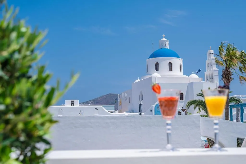 General view, La Madeleine Oia, Santorini