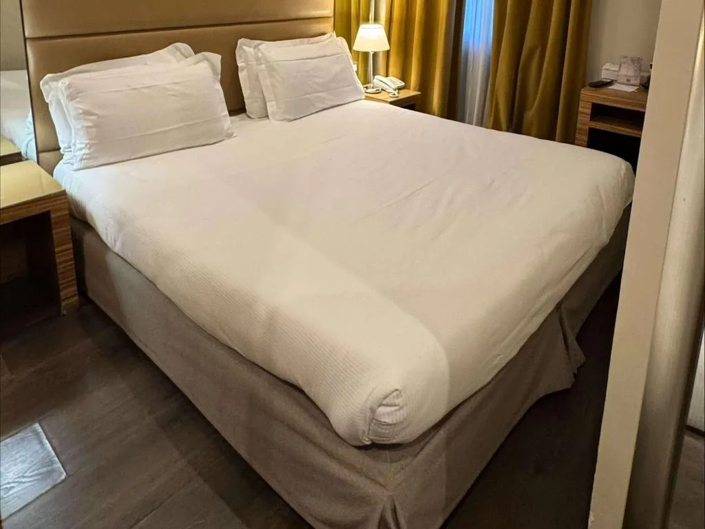 Room, Mercure Roma Centro St. John, Naples