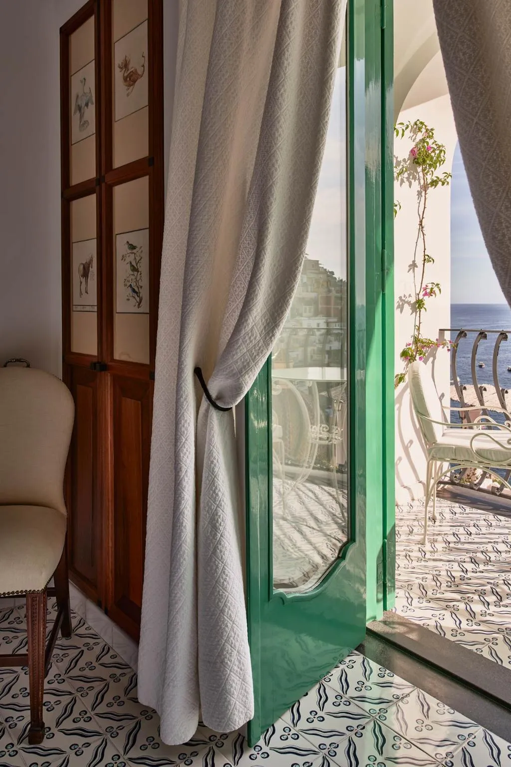 DOUBLE CLASSIC SEA VIEW Room, Le Sirenuse, Naples