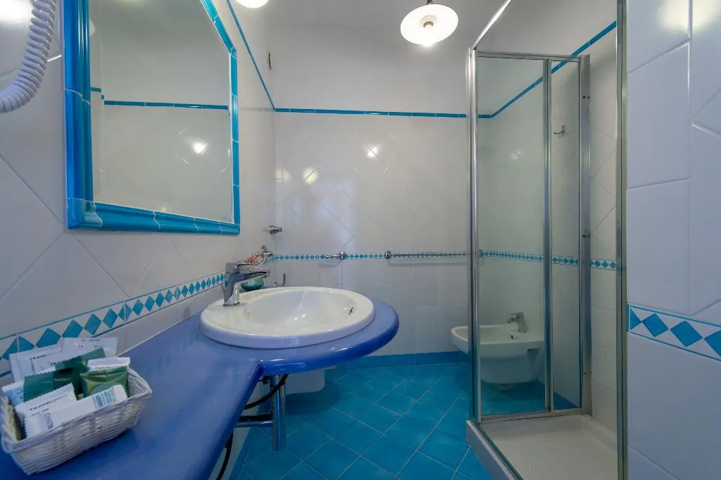 DOUBLE DELUXE SEA VIEW Room, Maresca Hotel Praiano, Naples