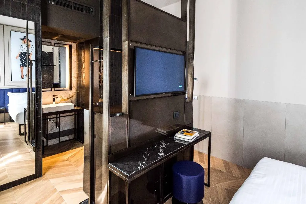 Room, Heart Hotel, Milan