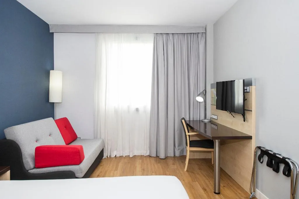 DOUBLE QUEEN SIZE BED Room, Holiday Inn Express Barcelona City 22@, Barcelona