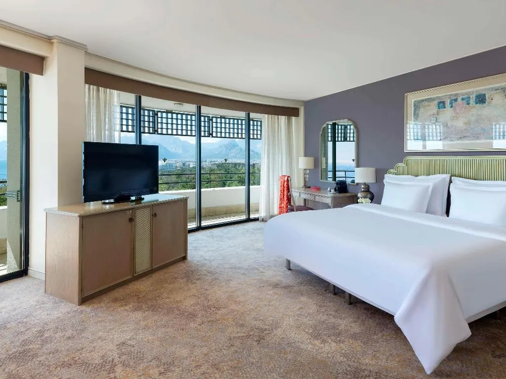 JUNIOR SUITE SEA VIEW KING BED Room, Rixos Downtown Antalya L.O.L.ThemePark Free Access, Antalya