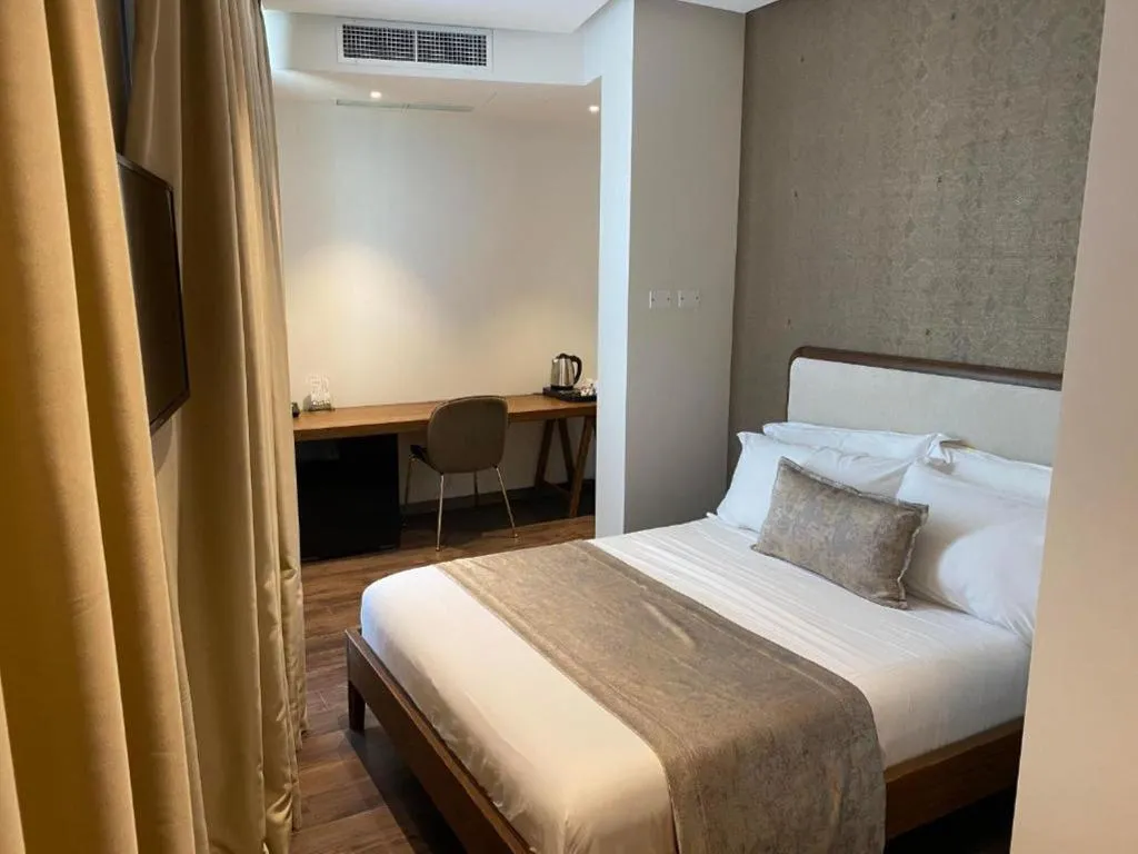 Room, Chic Hotel Spa, Kavaje