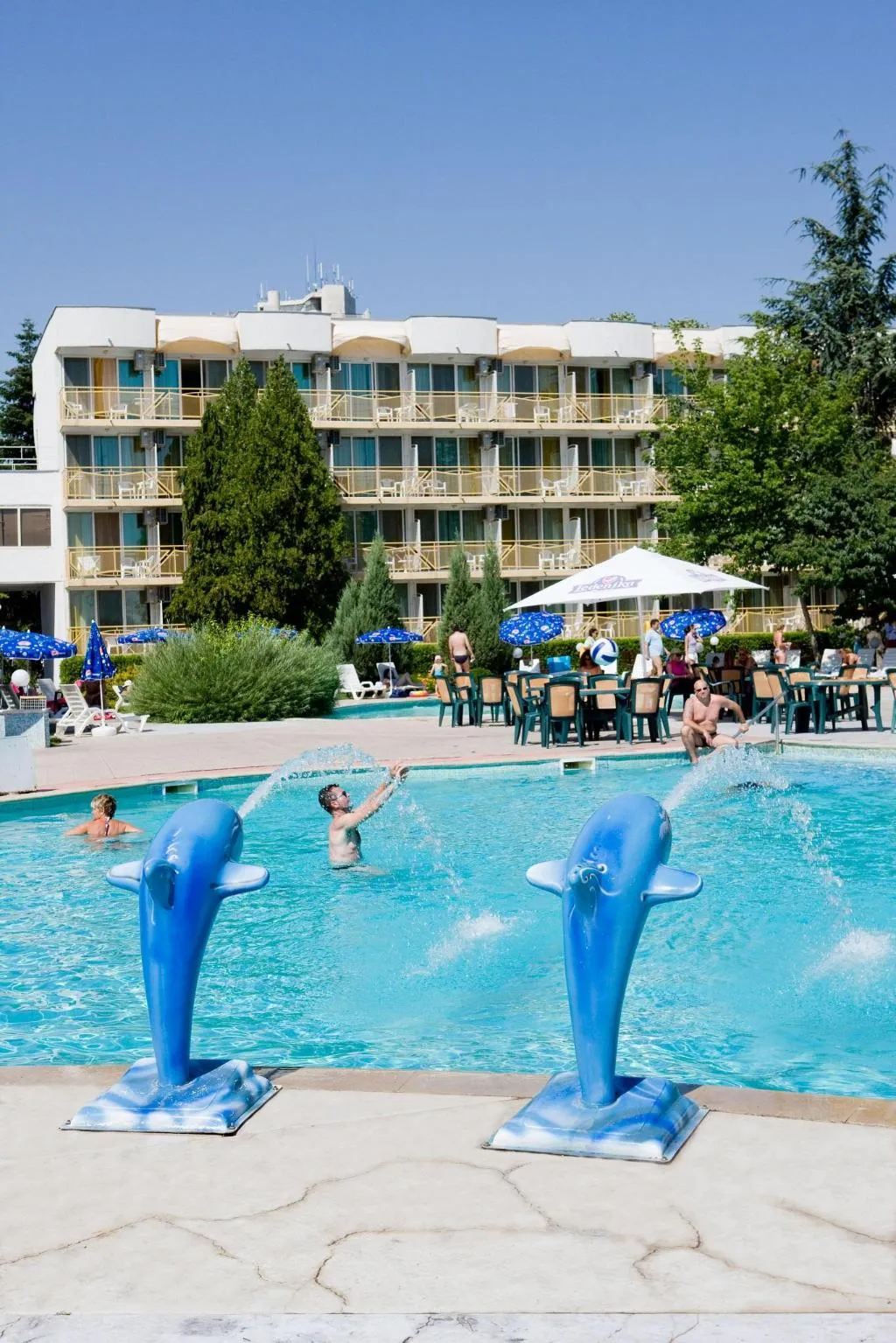 Pool, Malibu, Varna