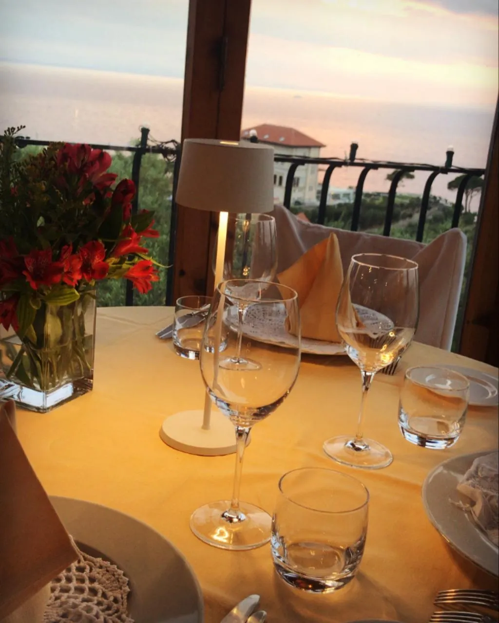 Restaurant, Villa Pina Antico Francischiello, Naples