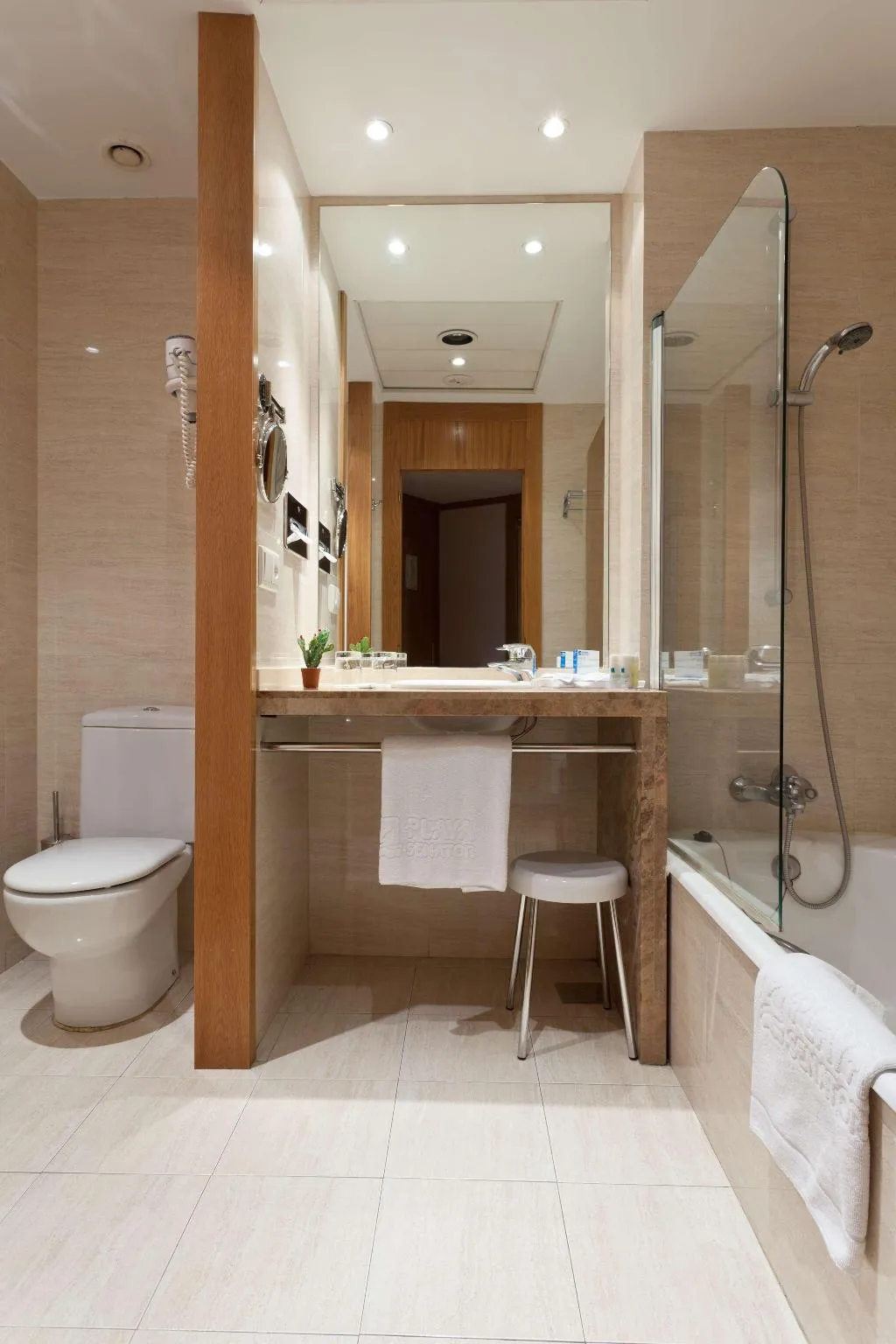 Room, Senator Parque Central Hotel, Valencia