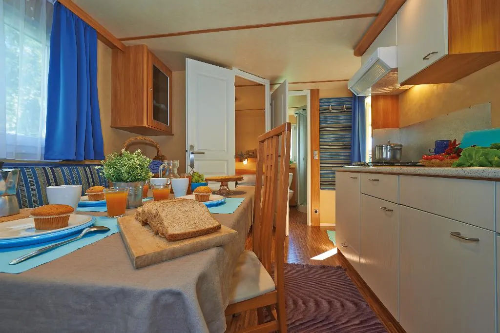 MOBILE HOME CAPACITY 2 Room, Baia Domizia Camping Village, Naples