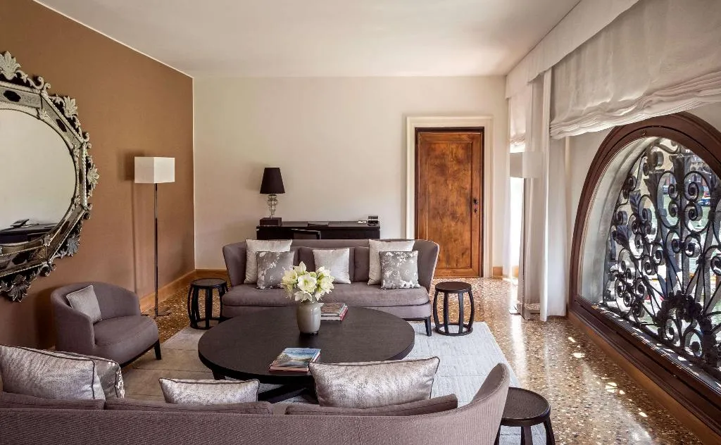 SUITE STANDARD Room, Aman Venice, Venice