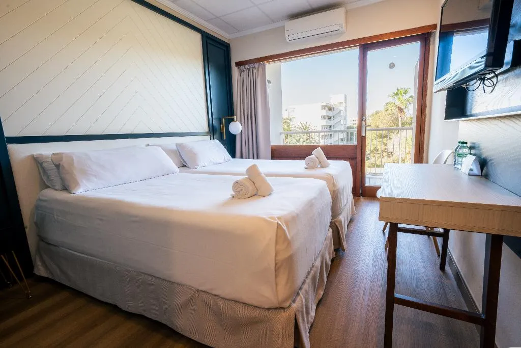 Double or Twin WITH BALCONY Room, Nura Condor, Majorca