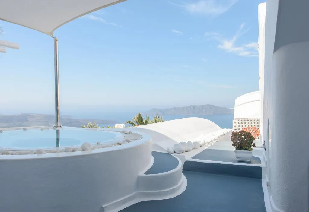 VILLA GRAND Room, Infinity Suites & Dana Villas, Santorini