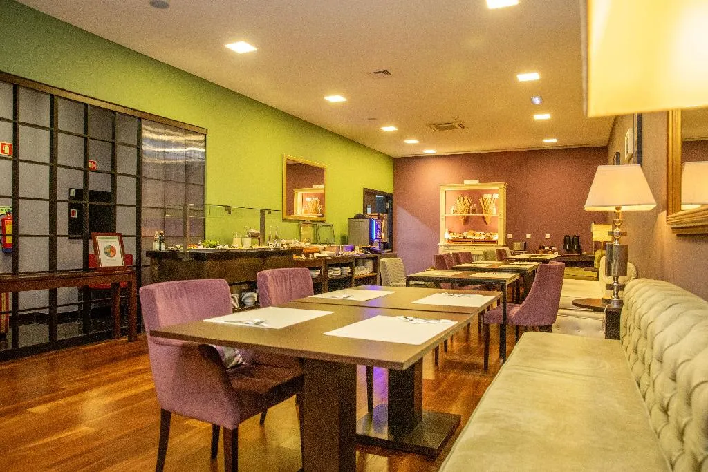 Restaurant, VIP Executive Saldanha, Lisbon