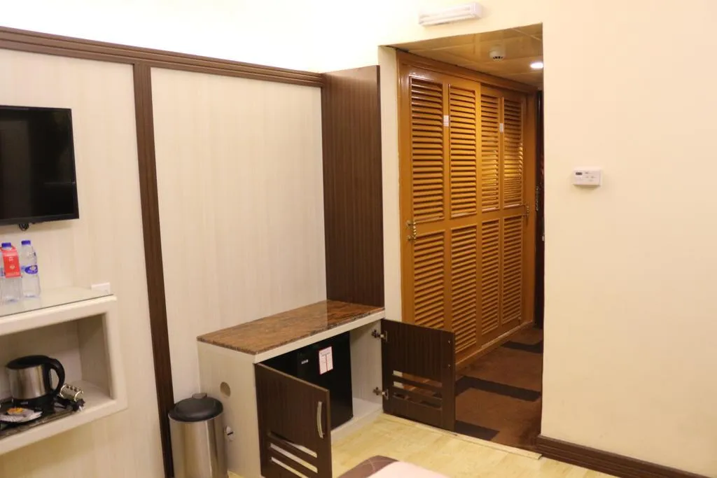 Double or Twin DELUXE Room, Al Khaleej Grand, Dubai