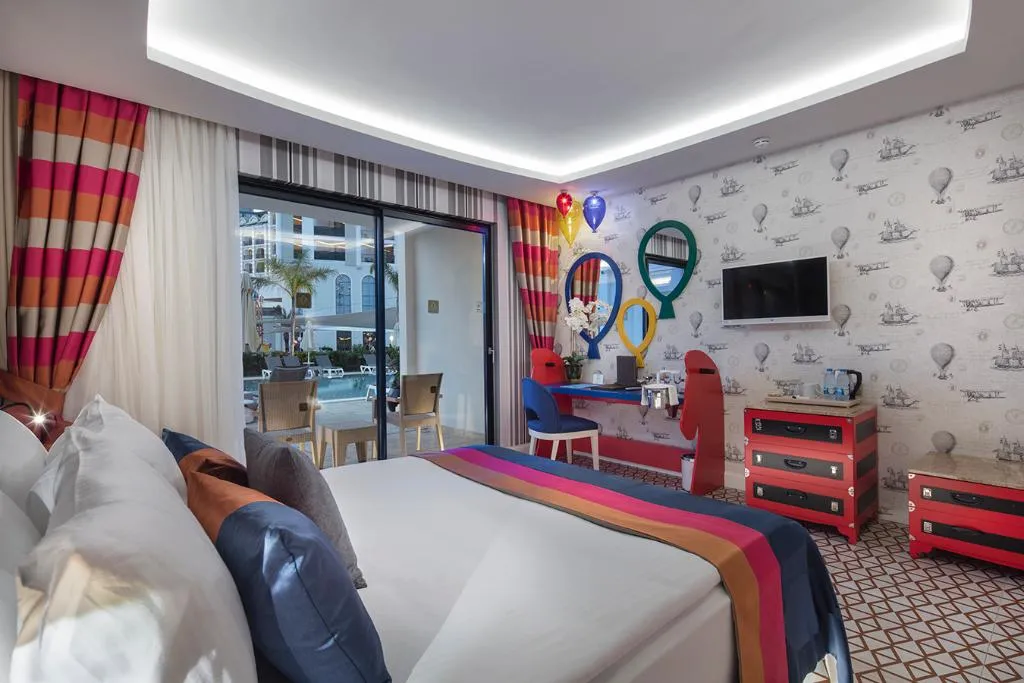 FAMILY ROOM POOL VIEW Room, Granada Luxury Belek, Antalya