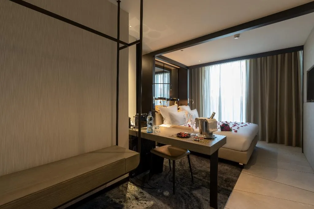 DOUBLE DELUXE PREMIUM Room, Porto Royal Bridges Hotel, Porto