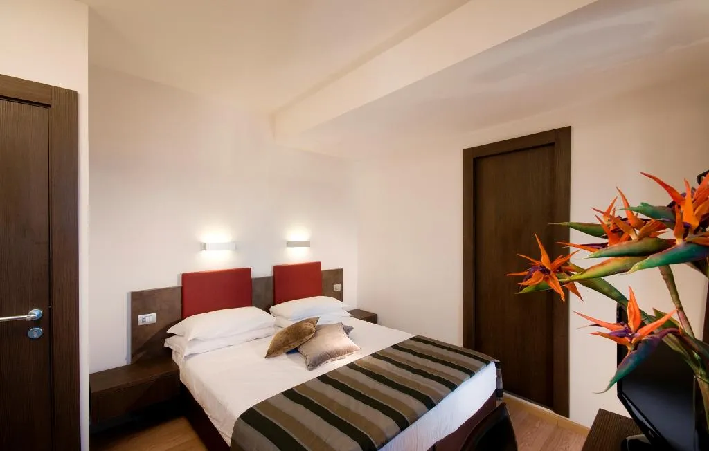 Double or Twin ANNEX Room, Trevi, Rome