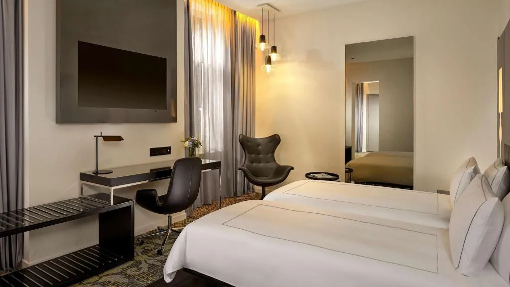 Room, Park Plaza Victoria Amsterdam, Amsterdam
