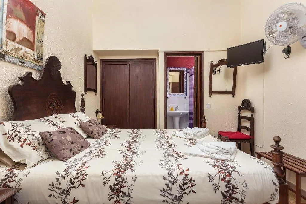 Room, Pension Bicuar, Algarve