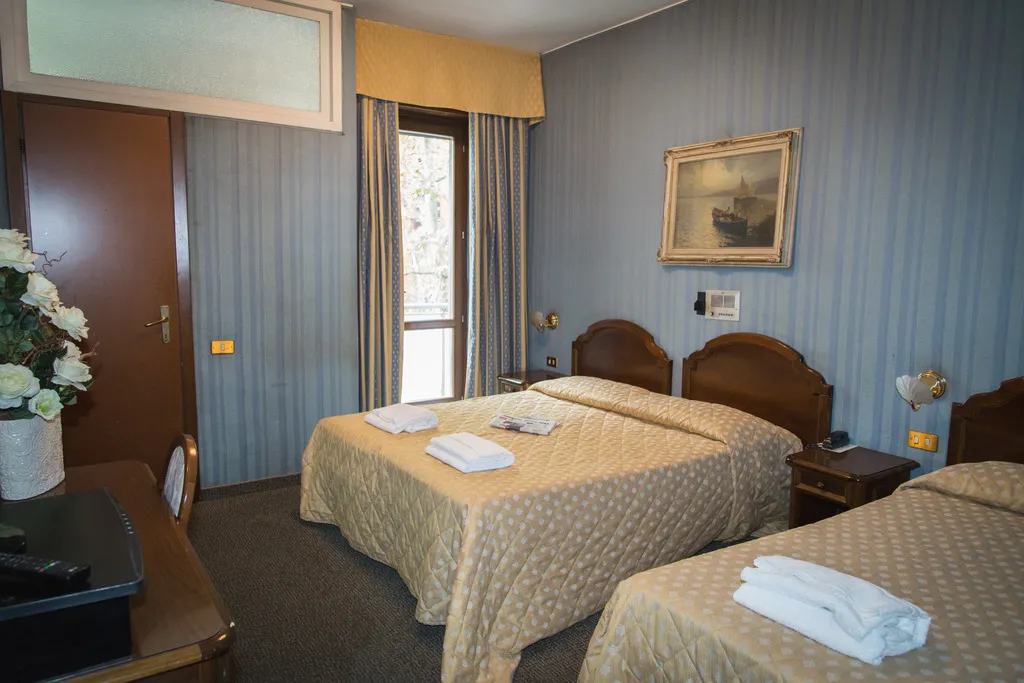 TRIPLE STANDARD Room, Accursio, Milan