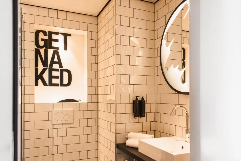 DOUBLE STANDARD Room, Conscious Hotel The Tire Station, Amsterdam