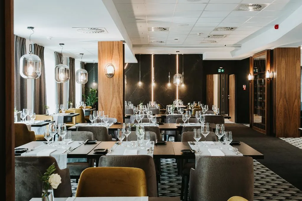 Restaurant, Focus Hotel Premium Kraków, Krakow
