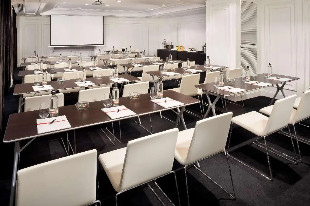Conferences, Palacio de los Duques Gran Meliá, Madrid