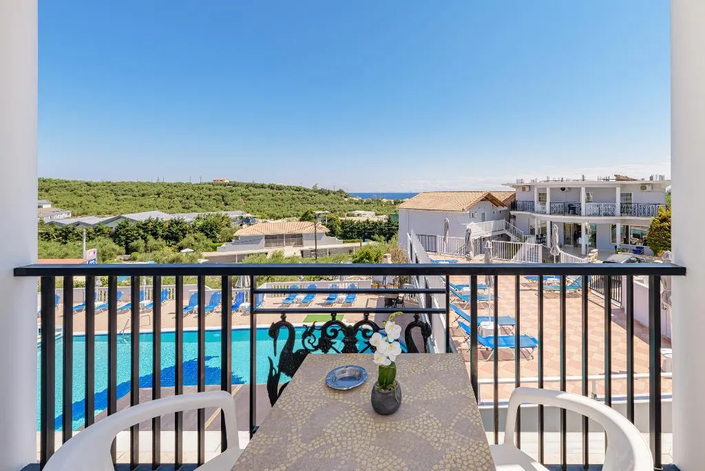 TRIPLE STANDARD Room, Christina Apartments, Zante