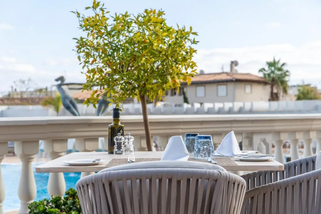 Terrace, GPRO Valparaíso Palace and Spa, Majorca