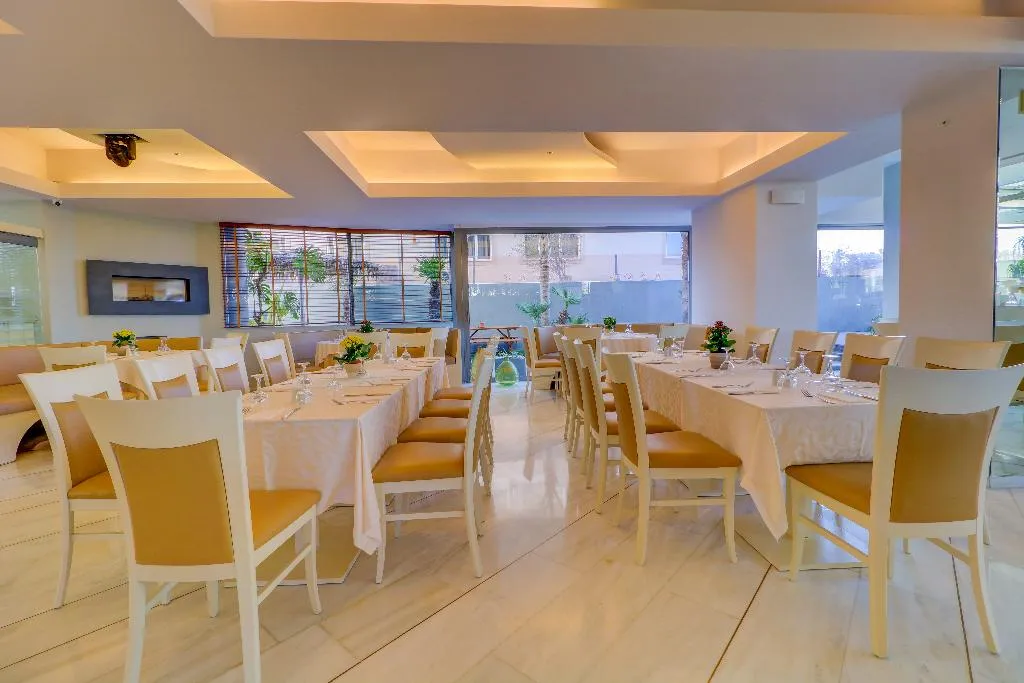 Restaurant, Palace Hotel Athens Riviera, Athens