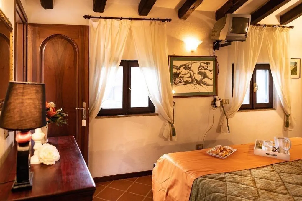 Room, Parco Delle Nazioni, Rome