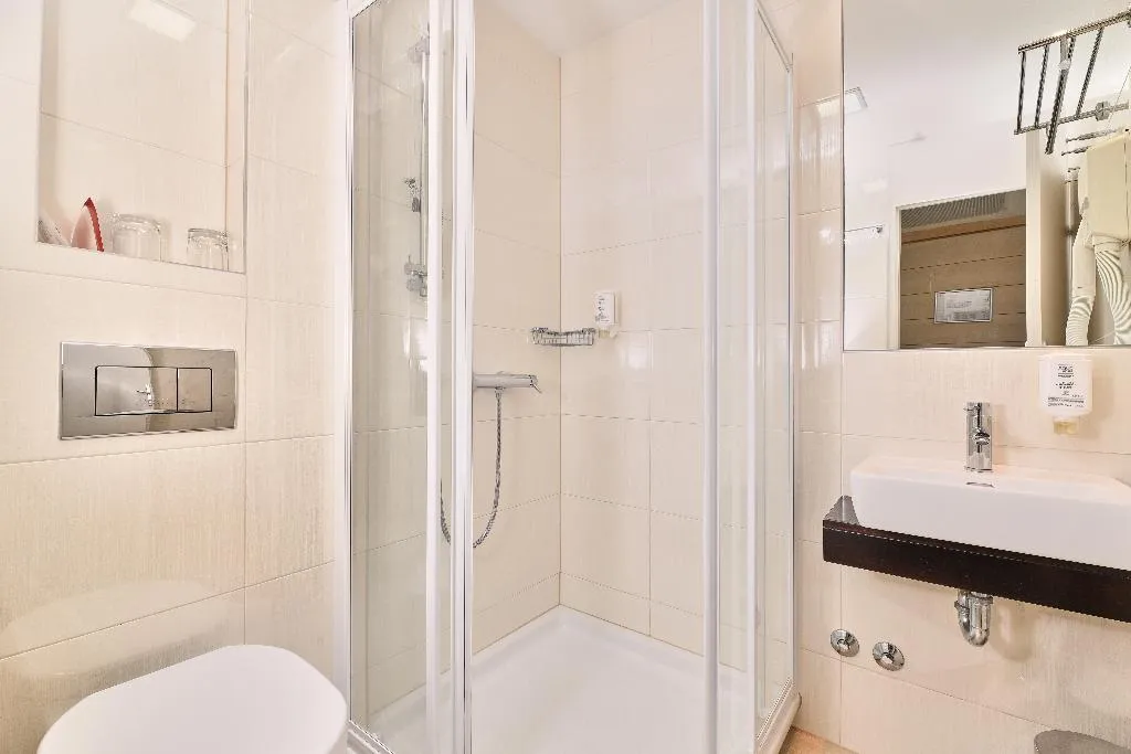 DOUBLE CLASSIC Room, Hotel Mediteran Plava Laguna, Istria