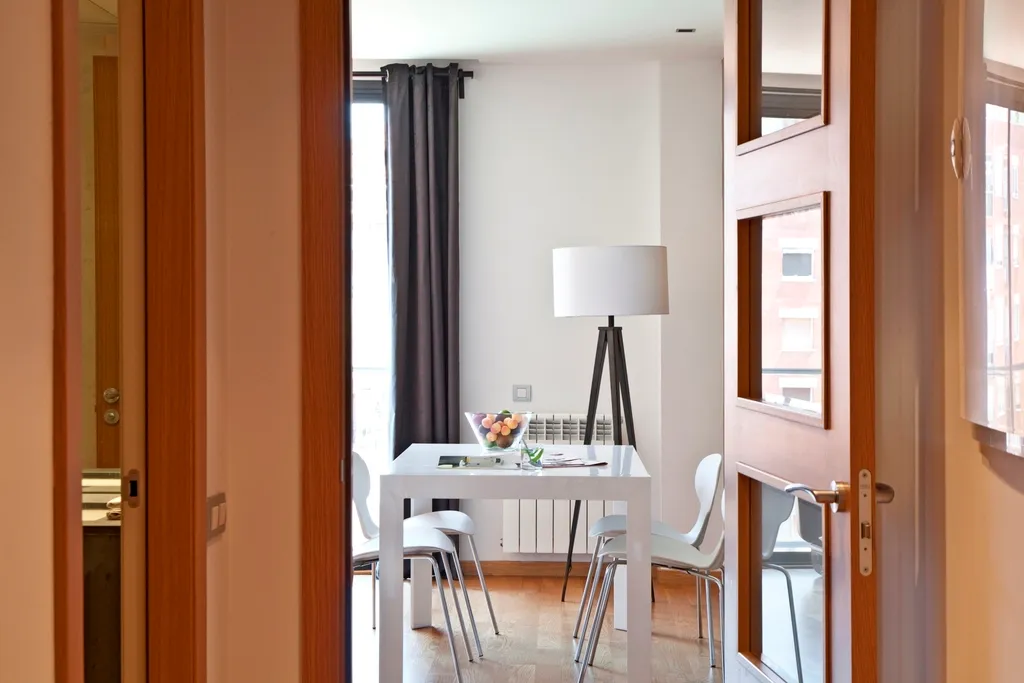APARTMENT CAPACITY 2 TWO BEDROOMS Room, AinB Sagrada Familia Apartments, Barcelona