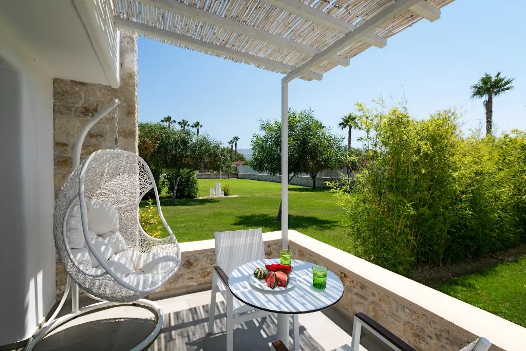 Room, White Pearls Luxury Suites Adults Only, Kos