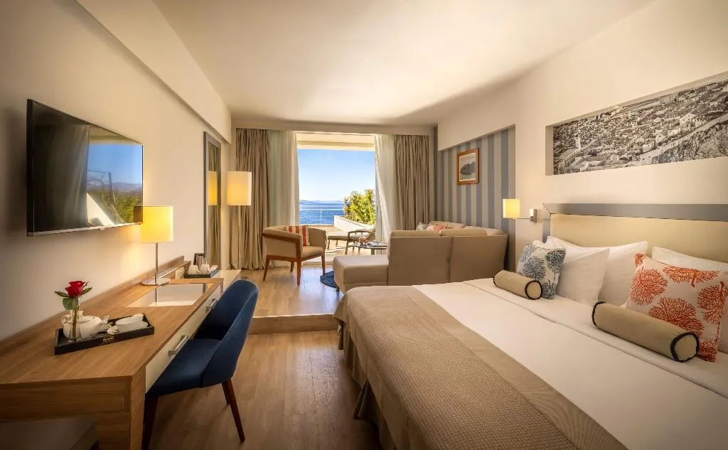 FAMILY ROOM PREMIUM SEA VIEW Room, President Hotel 5*, Valamar Collection, Dubrovnik