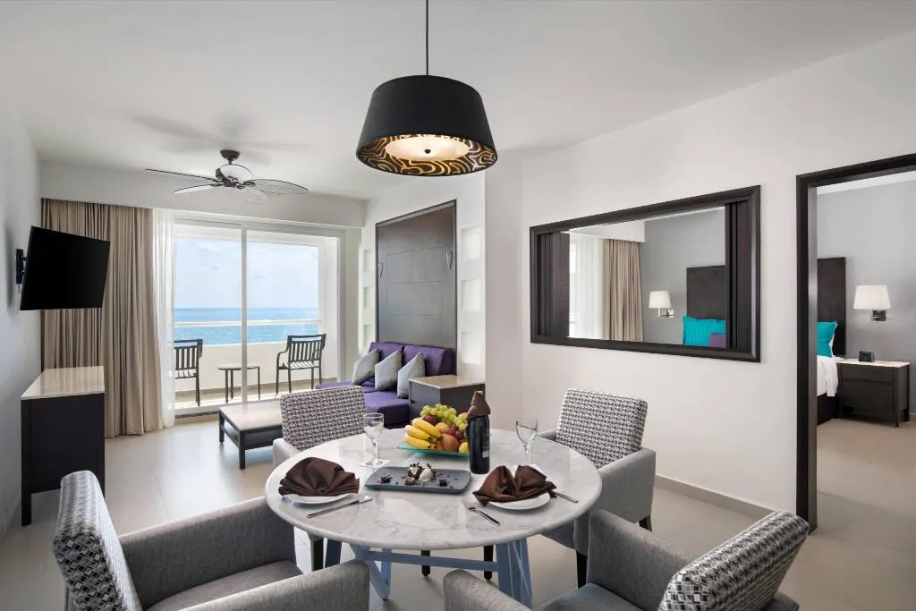 SUITE WITH JACUZZI Room, Ventus at Marina El Cid Spa & Beach Resort, Cancun Area