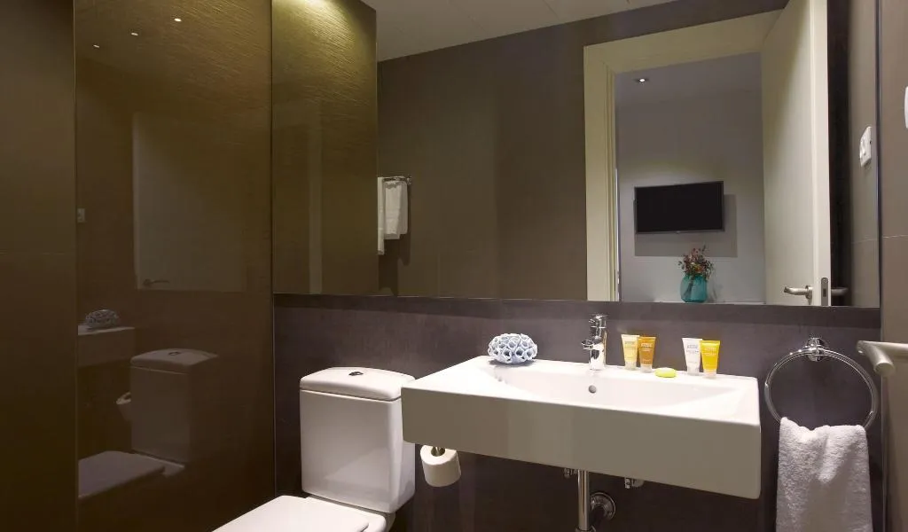 DOUBLE DELUXE Room, Duquesa Suites, Barcelona