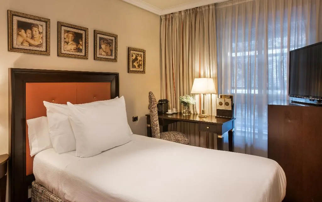 DOUBLE SINGLE USE STANDARD Room, Hyatt Regency Hesperia Madrid, Madrid