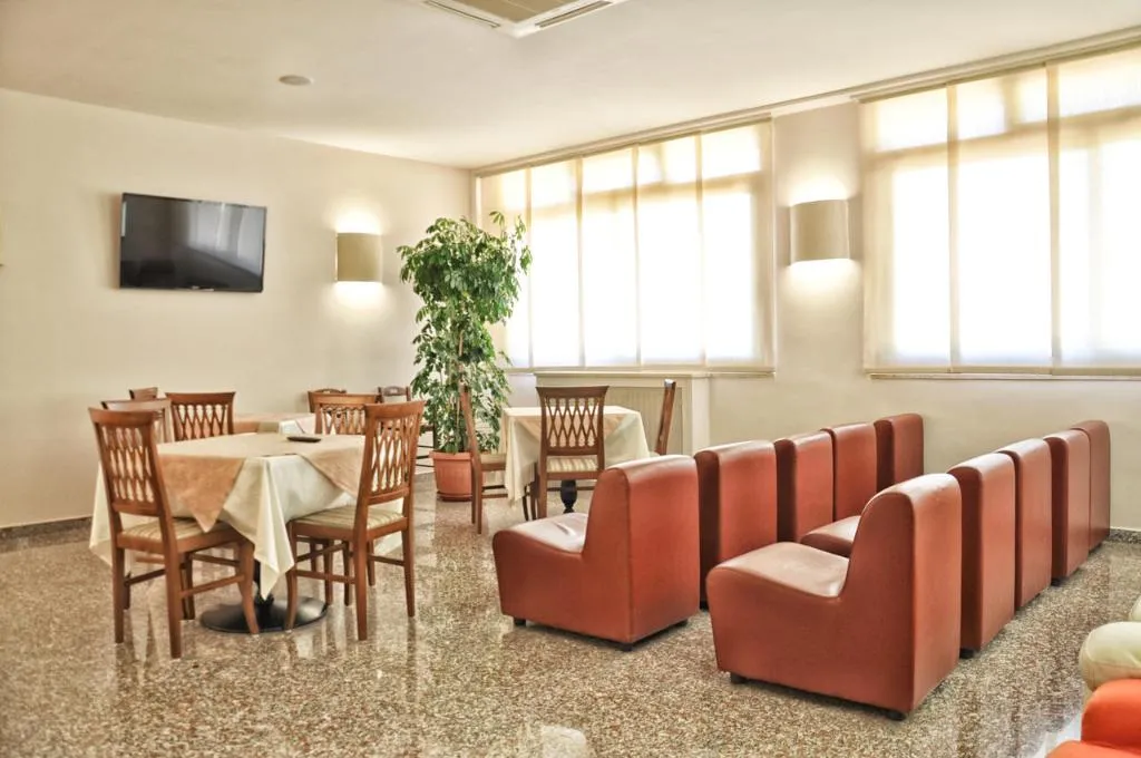 Lobby, Hotel dei Pini, Rome