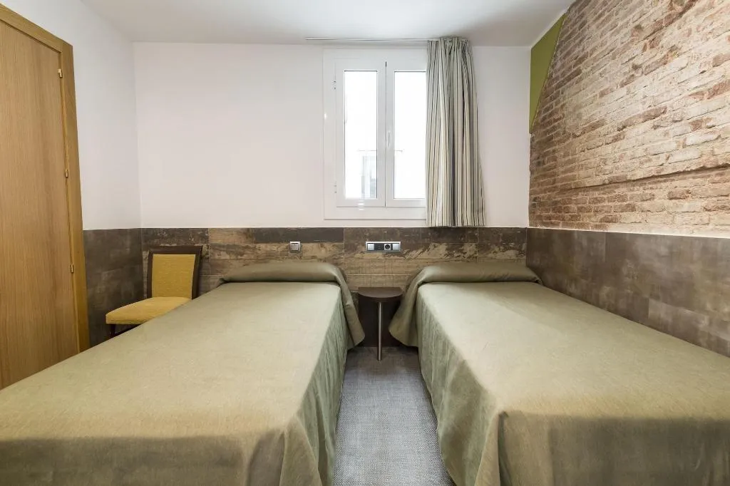 Room, Pensión Miami, Barcelona