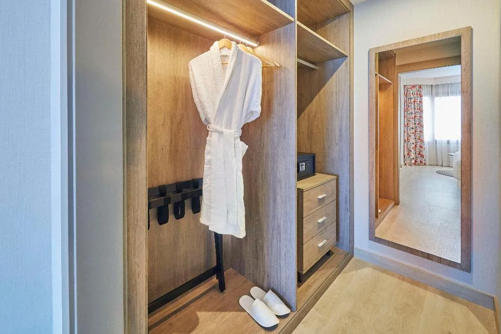 Room, Hesperia Sevilla, Seville