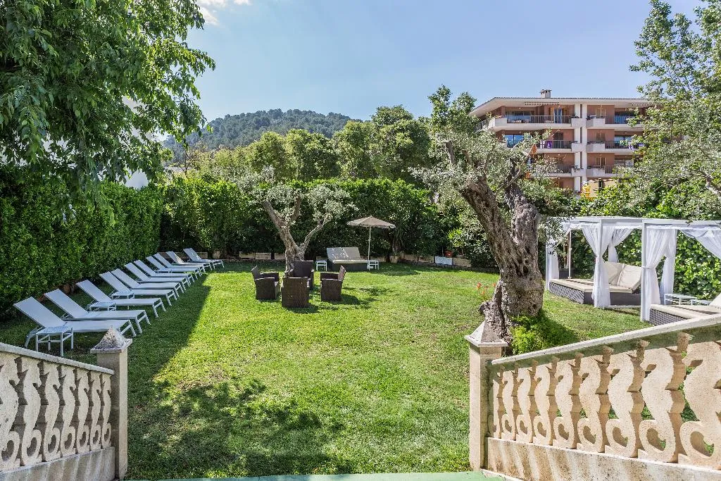 Pool, FERGUS Style Soller Beach, Majorca