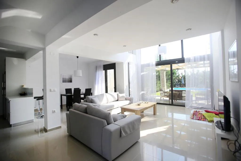 VILLA THREE BEDROOMS WITH PRIVATE POOL Room, Sunny Sani Luxury Villas, Halkidiki