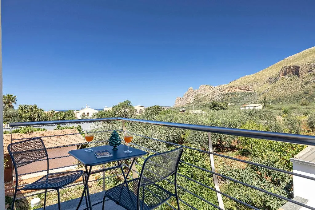 APARTMENT SEA VIEW WITH AIR CONDITIONING Room, Case Vacanza Loria, Palermo