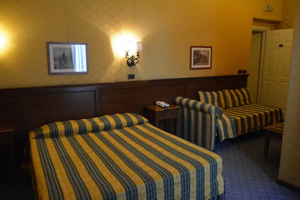 TRIPLE STANDARD Room, Boutique Hotel Coppedè, Rome