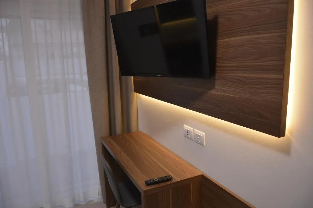SINGLE STANDARD Room, 8 Room Hotel, Catania