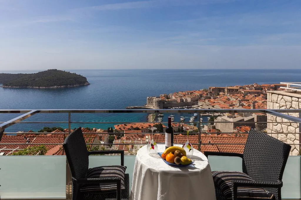 DOUBLE SEA VIEW WITH BALCONY Room, Guesthouse Home Sweet Home, Dubrovnik