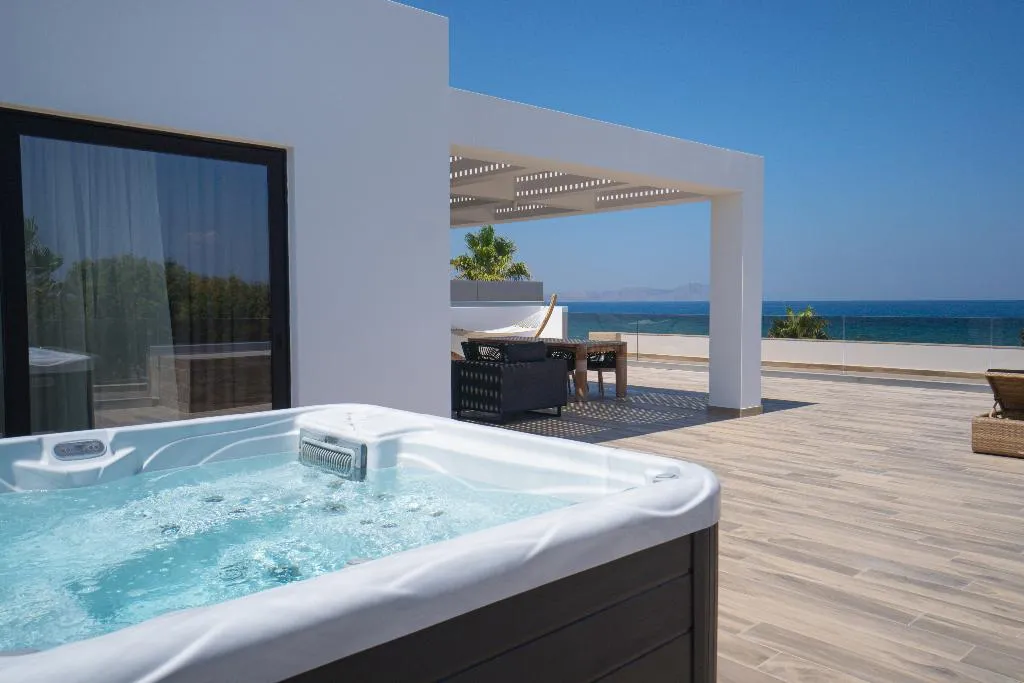 SUITE WITH JACUZZI Room, Lango Design Hotel & Spa, Adults Only, Kos